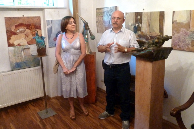 pictor Carmen Vaideanu si critic de arta Marius Tita la Galeria ANA 18.07.2012