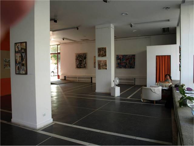 Imagini din expozitia "Locuri si figuri de legenda" de la Galeria Orizont, august 2012