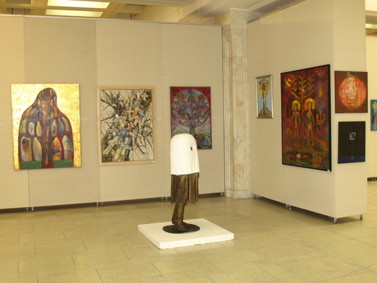 Tablou de Claudia Popescu la expozitia "Temeiuri" de la Palatul Parlamentului 2014